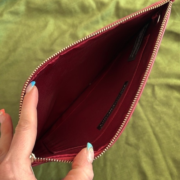 Brand New White House Black Market Maroon Studded Floral Large Wristlet Clutch - Picture 9 of 14